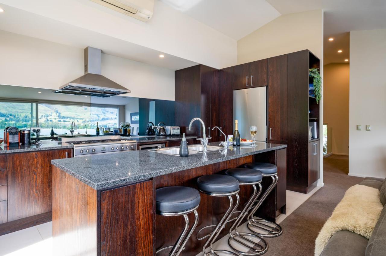 Luxury Lakeview Vista Apartment Ванака Екстер'єр фото